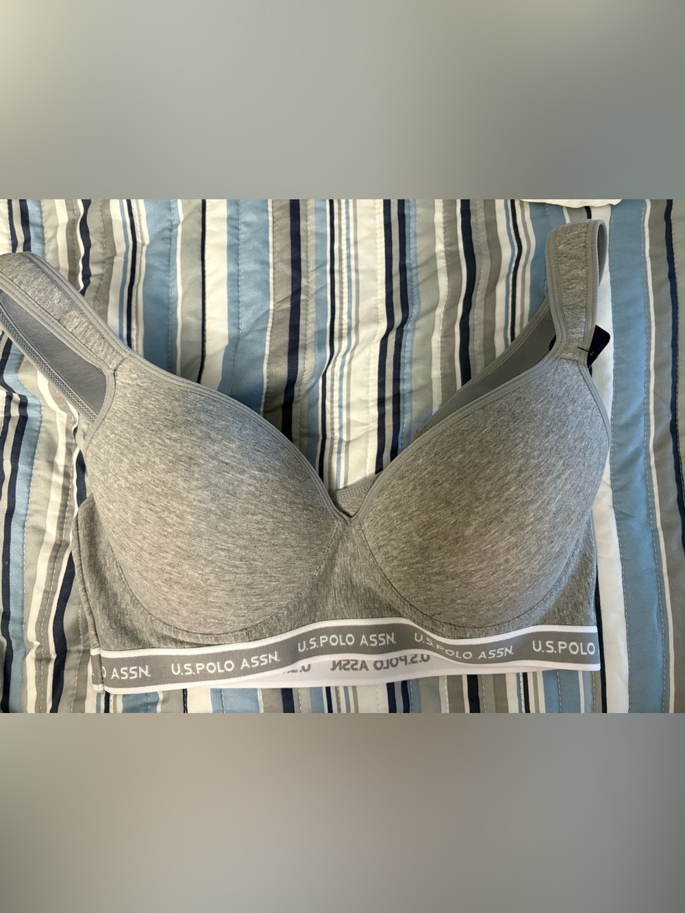 NWT- Large U.S. Polo Assn. Women's Gray Wireless Comfort Bra